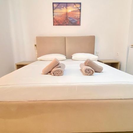 Foti Rooms Himare Exteriör bild