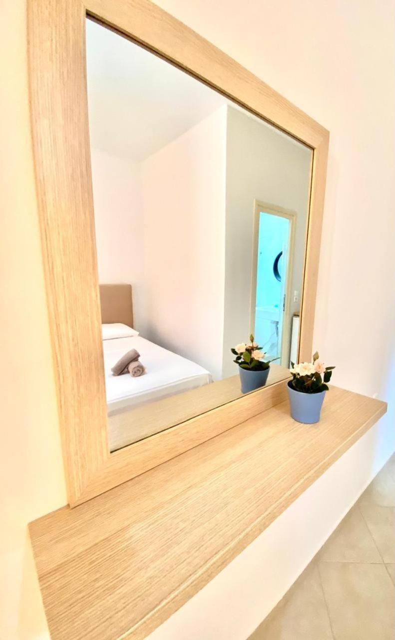 Foti Rooms Himare Exteriör bild