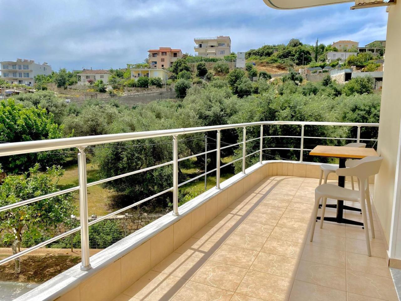 Foti Rooms Himare Exteriör bild