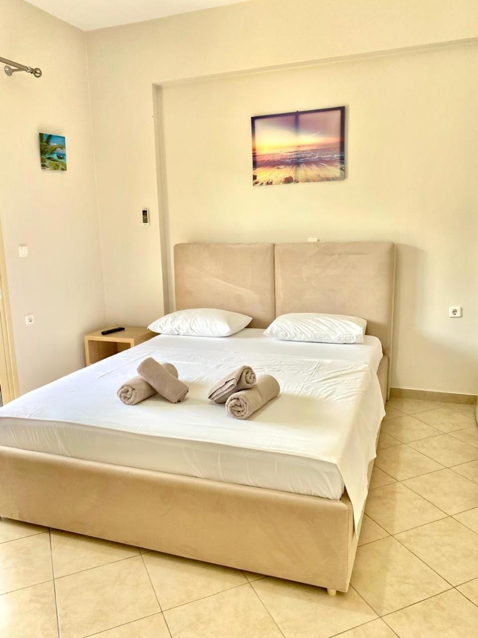 Foti Rooms Himare Exteriör bild