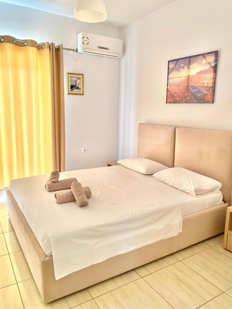 Foti Rooms Himare Exteriör bild