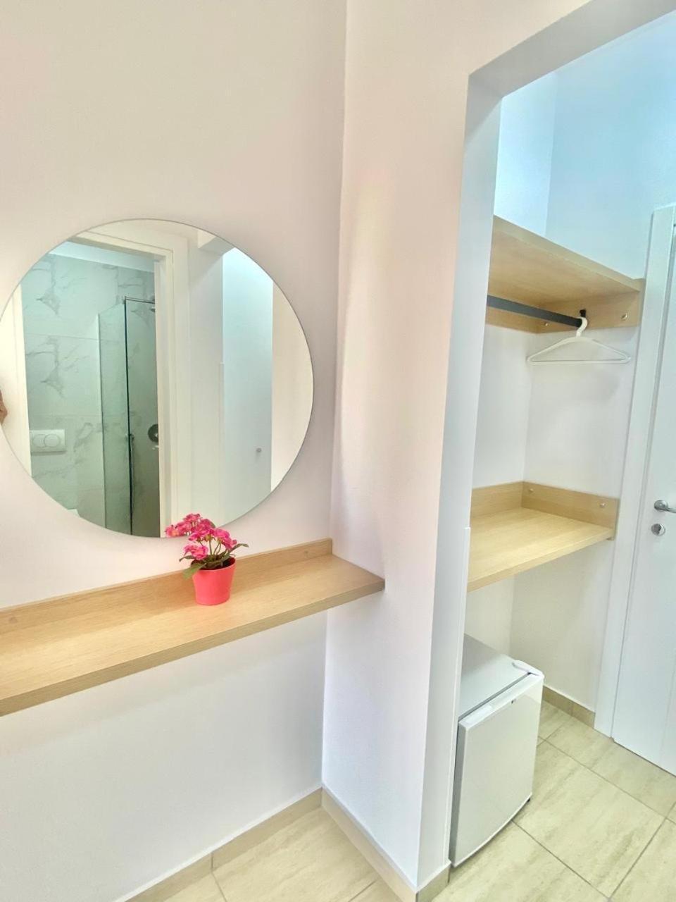 Foti Rooms Himare Exteriör bild
