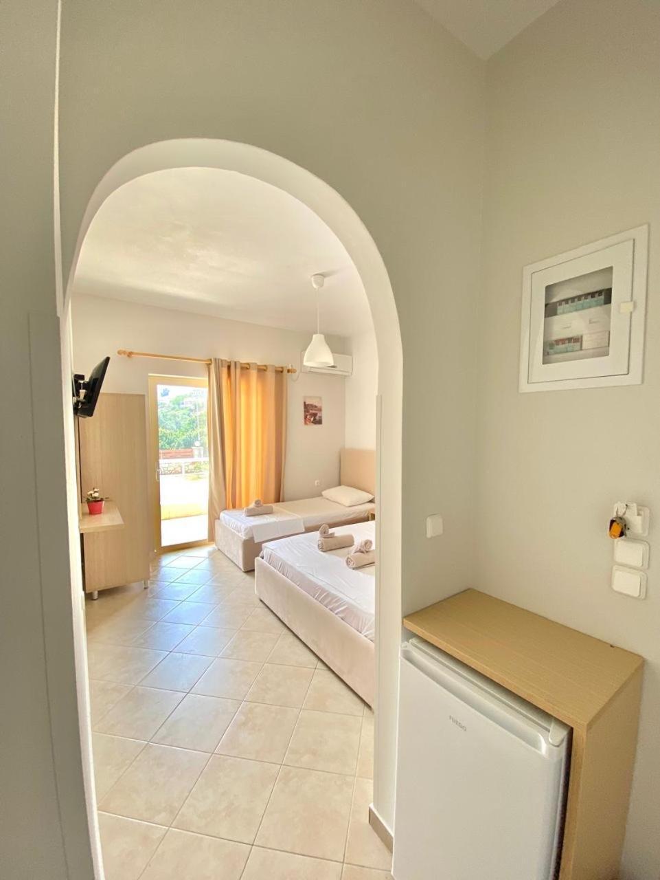 Foti Rooms Himare Exteriör bild